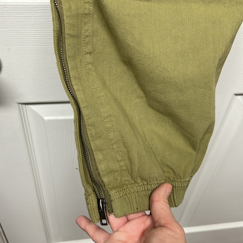 Zara - Picture 4 of 10